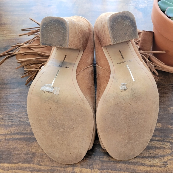 Dolce Vita Tan Fringe Booties 8 ✌️ - Picture 6 of 7